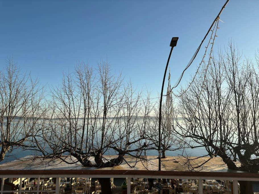 Fronte Lago Nel Centro Storico “La Casa Del Lago” Trevignano Romano Dış mekan fotoğraf